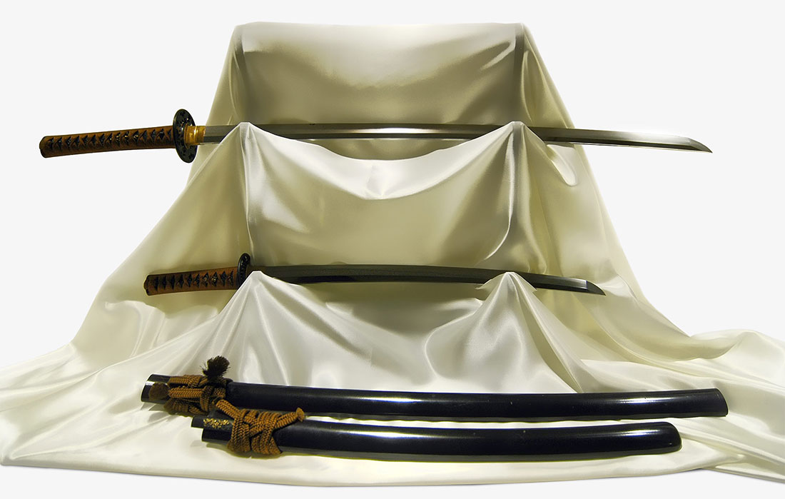 Fujiwara Tadakuni and Fujiwara Masahiro - JAPANESE SWORDS