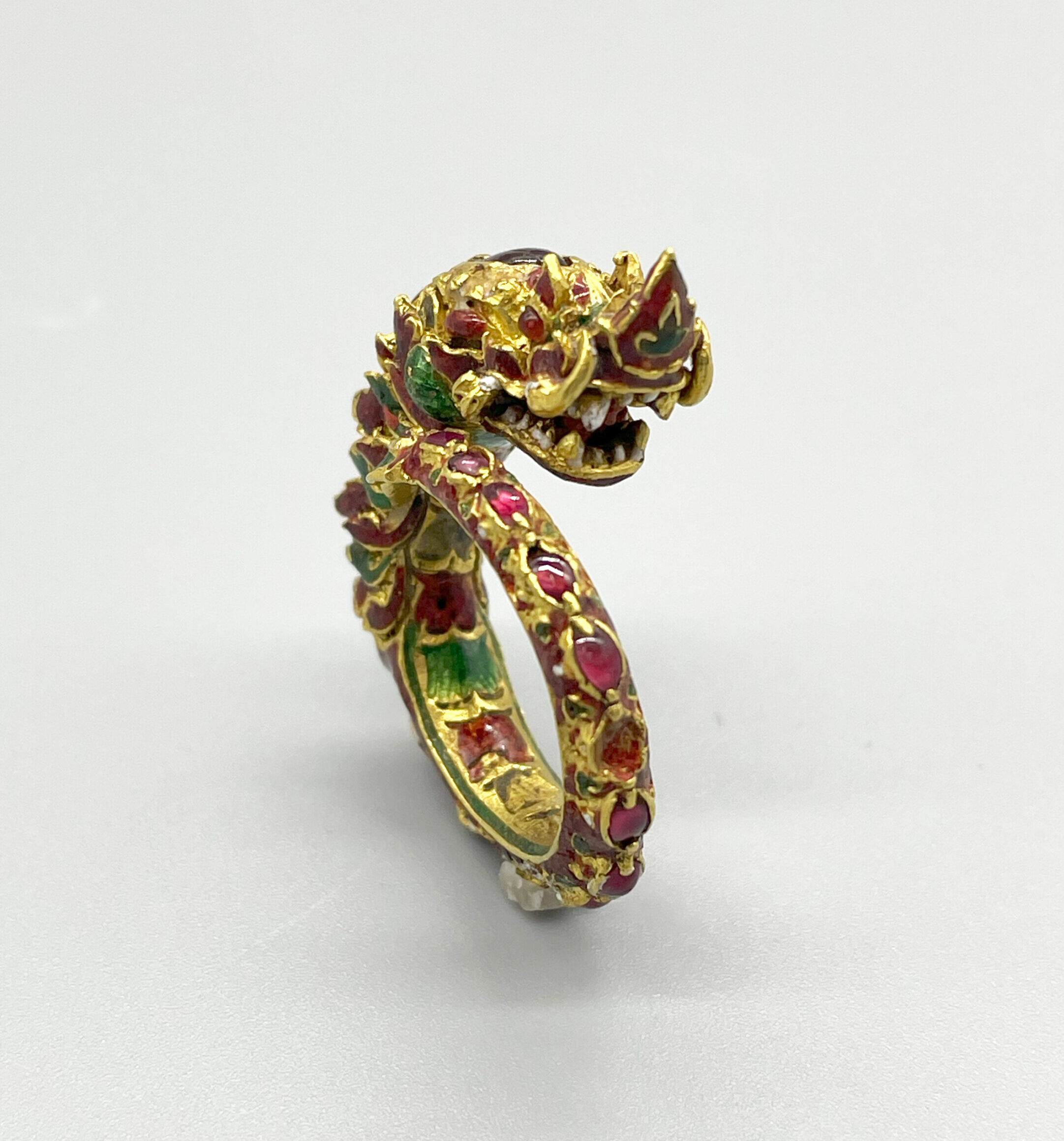 Artist(s) unknown (Thailand), Ring with Dragon Design, 17th century, gold, gemstones. Gift of Brainerd B. Thresher, 1942.124.82